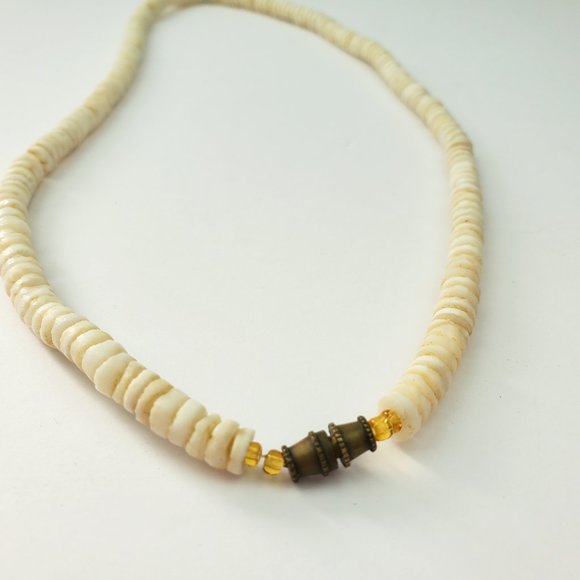 Vintage Puka Shell Necklace - Picture 4 of 5